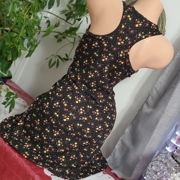 CLEARANCE FINAL PRICE Stunning Racer Back Sundress - Picture 10 of 12
